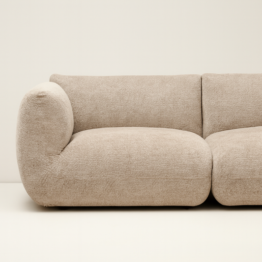 Amsterdam | 4-Zits Bank Latte met Comfortabele Kussens | Tijdloos Design voor Luxe Woonkamers 1