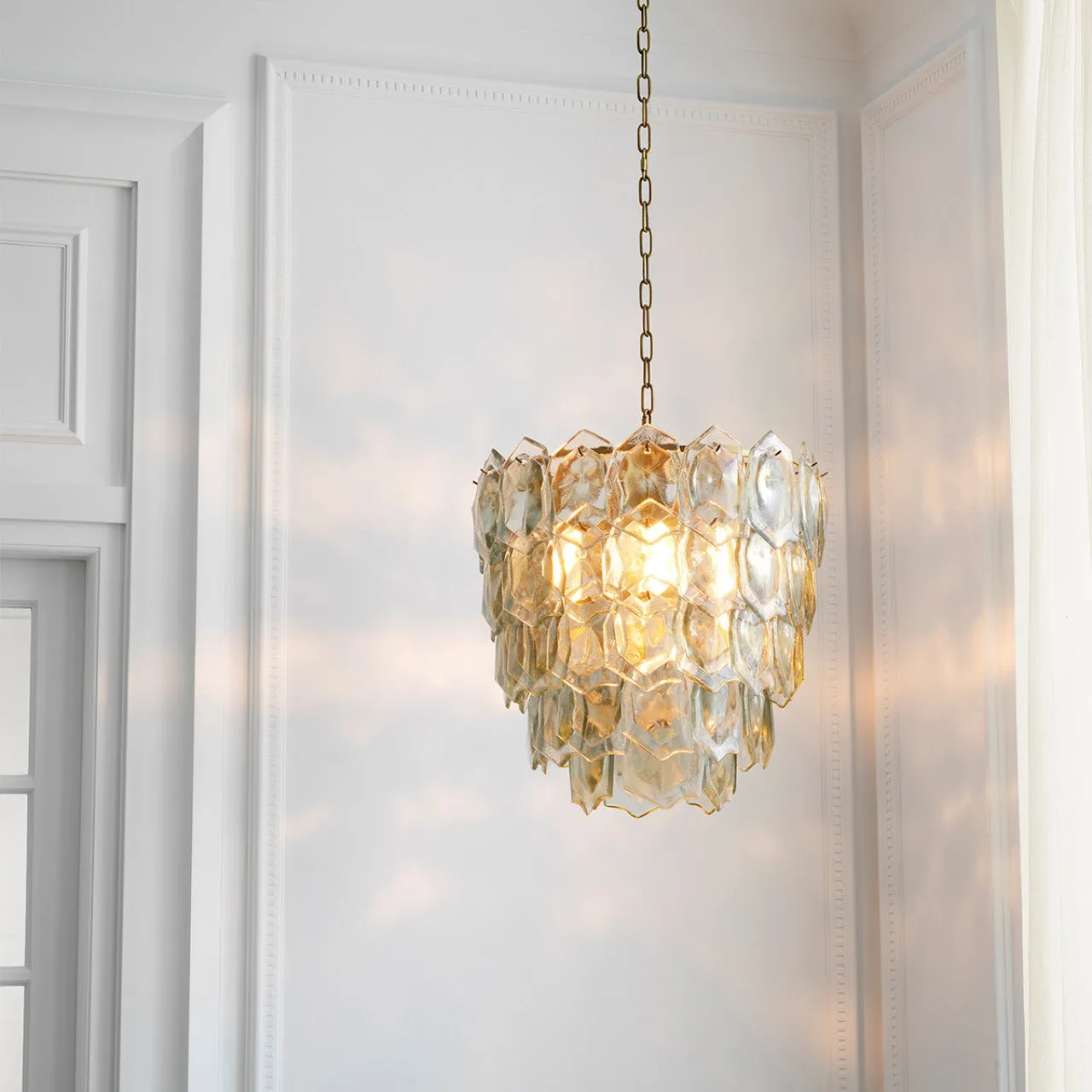 Elias | Vintage Kroonluchter met Handgemaakte Glazen Elementen | Elegante Gouden Afwerking voor Tijdloze Verlichting