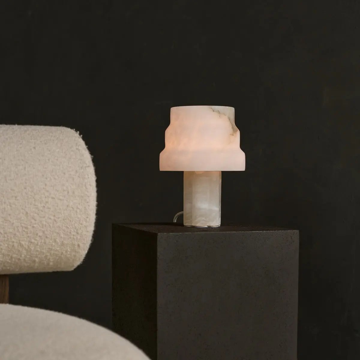 Alessandra Albasten Lamp | Elegante moderne verlichting
