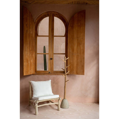 De betonnen kleerhanger - naturel