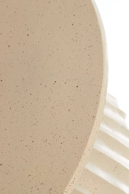 Bijzettafel VEGLIA | Houten Afwerking met Compact Formaat | Stijlvolle Tafel voor Elk Interieur 3