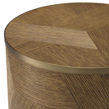 Bijzettafel van Eikenfineer met Messing Afwerking | Elegant Design voor Stijlvolle Interieurs 4