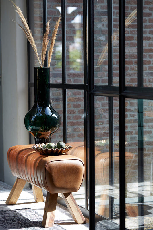 Compacte Bruine Bank met Stijlvol Ontwerp voor Kleine Ruimtes 6