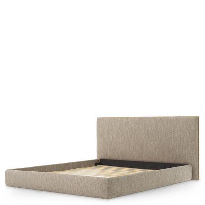 Luxe Bed met Gehamerde Metalen Rand en Zachte Beckett-Stof | Tijdloos Design voor Comfort en Elegantie 3
