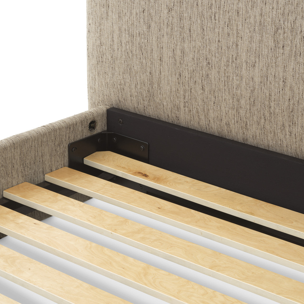 Luxe Bed met Gehamerde Metalen Rand en Zachte Beckett-Stof | Tijdloos Design voor Comfort en Elegantie 7