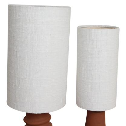 Terra Collectie | Tafellamp met Unieke Vorm en Witte Stoffen Kap | Aardewerk voor Warmte en Sfeer 2